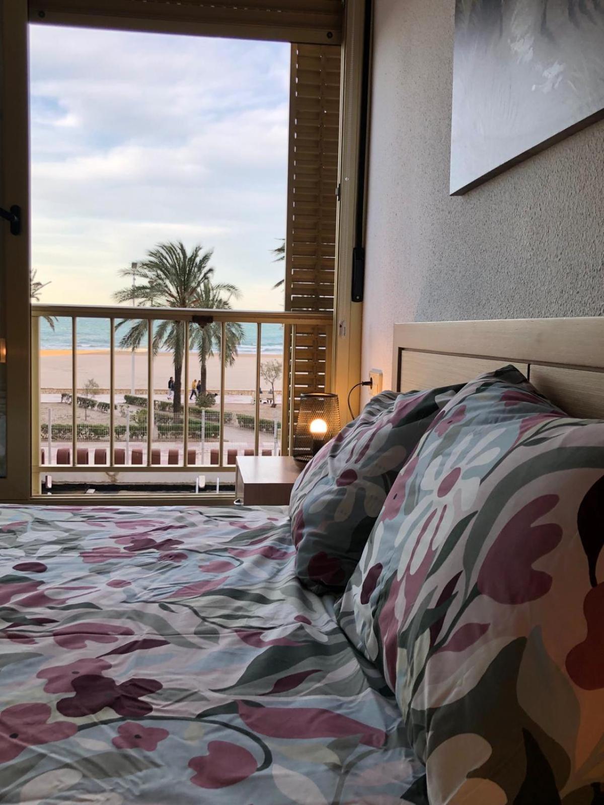 Apartamento Arensol En Primera Linea De Playa Cullera Exterior photo